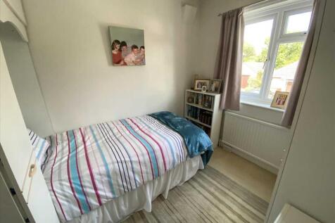 Bedroom 3: