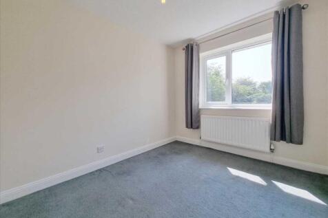 Bedroom 2: