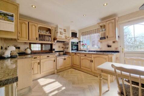 Breakfast Kitchen: