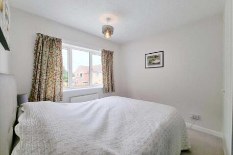 Bedroom 3: