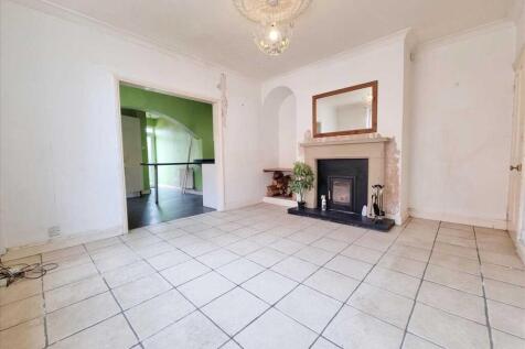 Dining Room: