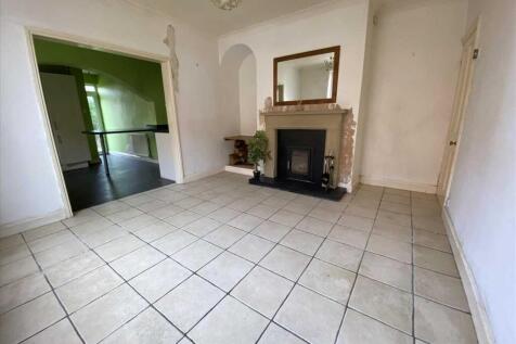 Dining Room: