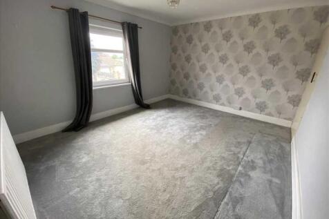 Bedroom 1: