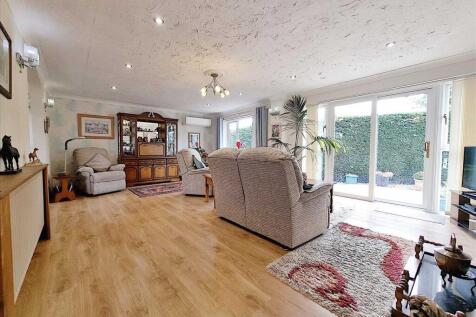 Lounge: