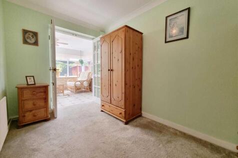 Bedroom 3: