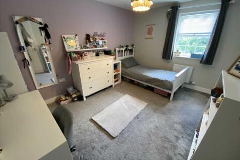 Bedroom 3: