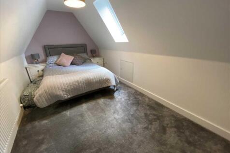 Bedroom 4: