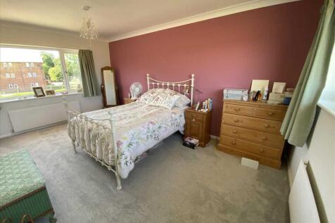 Bedroom 1: