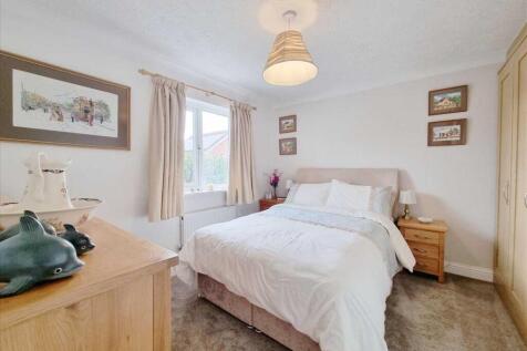 Bedroom 2:
