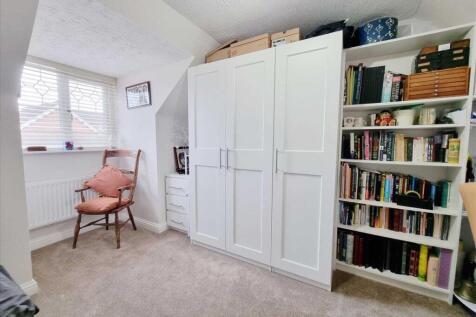 Bedroom 3: