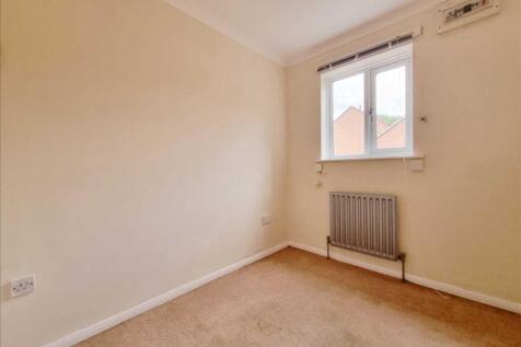 Bedroom 2: