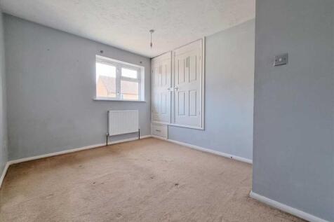 Bedroom 1: