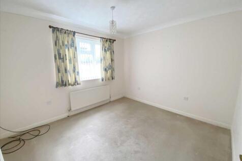 Bedroom 1: