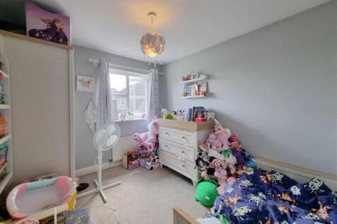 Bedroom 2: