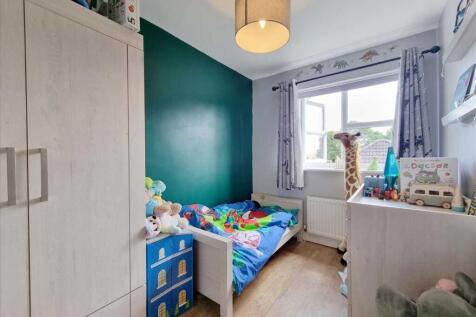 Bedroom 3: