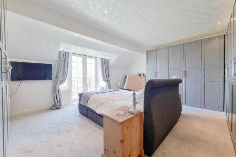 Bedroom 1:
