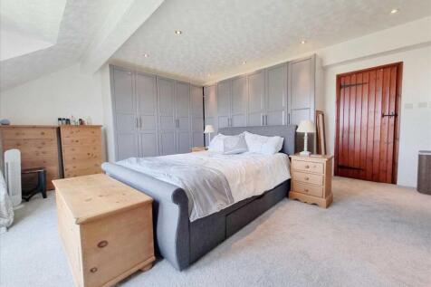 Bedroom 1:
