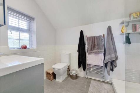 Ensuite: