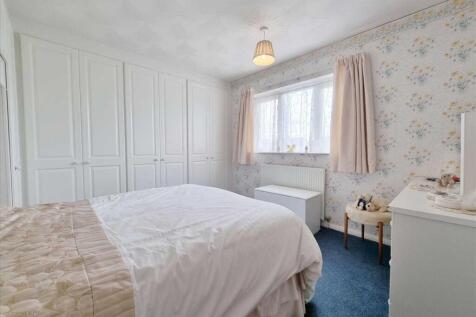 Bedroom 1: