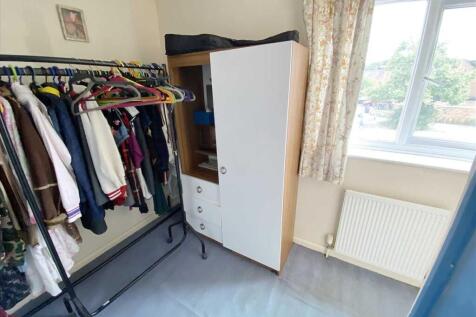 Bedroom 3: