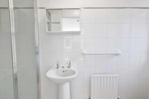 Ensuite: