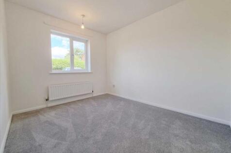Bedroom 2: