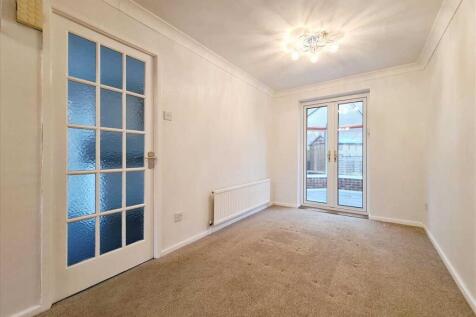 Dining Room: