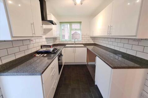 Kitchen: