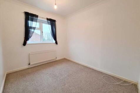 Bedroom 2: