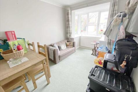 Dining Room: