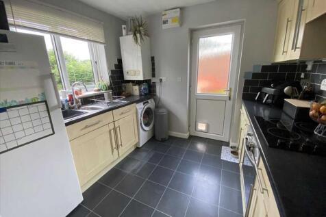 Kitchen: