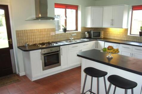 Dining Kitchen: