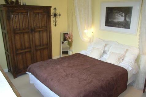 Bedroom 2: