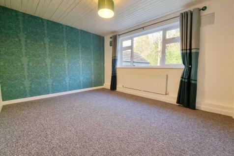 Downstairs Bedroom 4