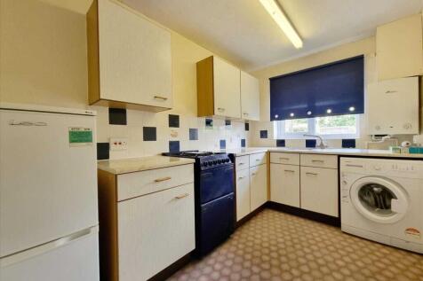 Kitchen: