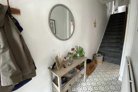 Entrance Hall: