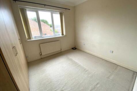 Bedroom 2: