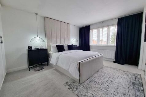 Bedroom 1: