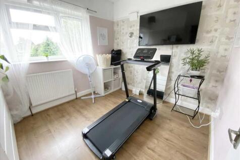 Bedroom 4:
