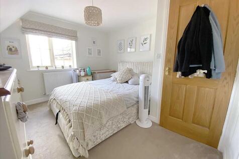 Bedroom 2: