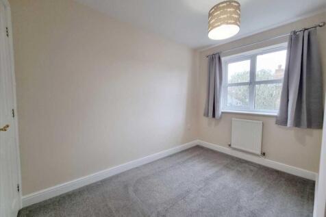 Bedroom 2: