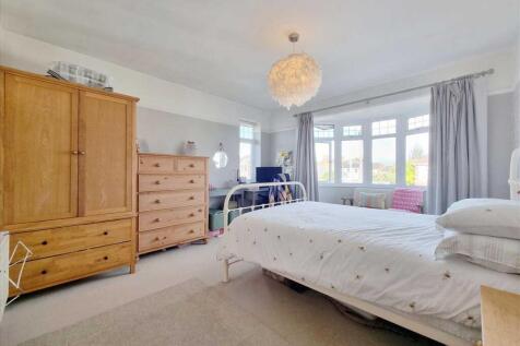 Bedroom 1: