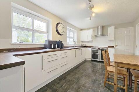 Kitchen: