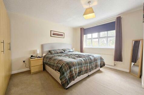 Bedroom 1: