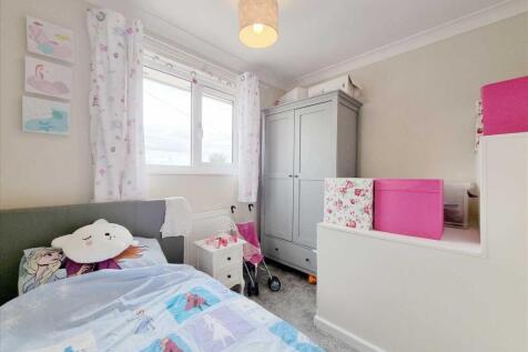 Bedroom 3: