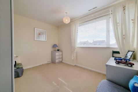 Bedroom 2: