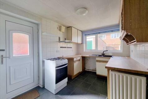 Kitchen: