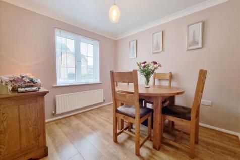 Dining Room:
