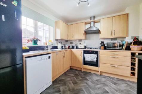 Kitchen: