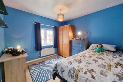 Bedroom 3: